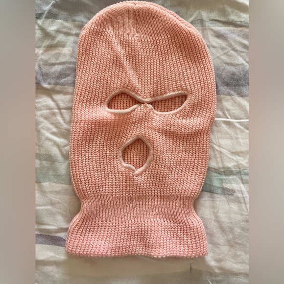 Amazon Accessories - Knit Masks.